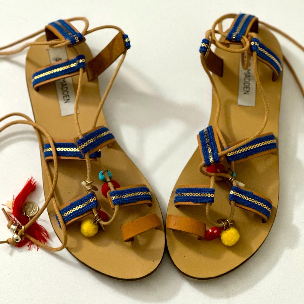 lace steve madden women sandals!!